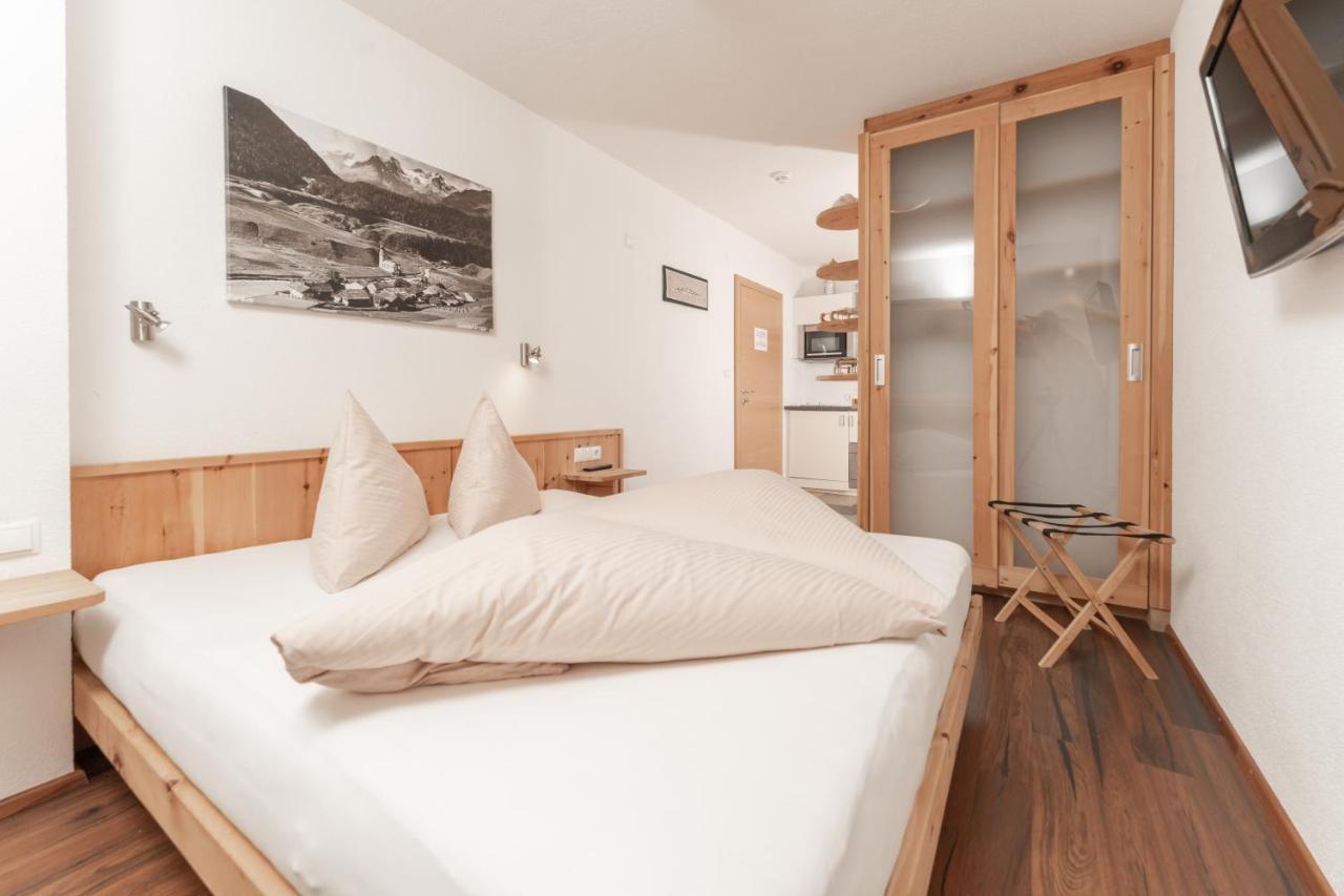 Aparthotel Ambiente Umhausen Esterno foto